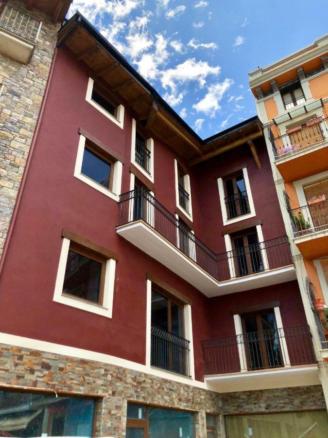 Edifici Herois Puigcerdà Extérieur photo
